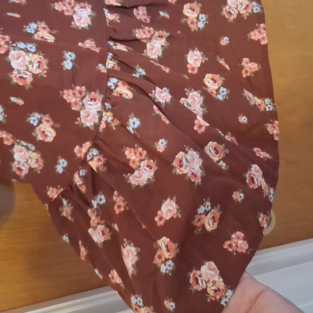 Floral Brown Dress - Picture 6 of 8